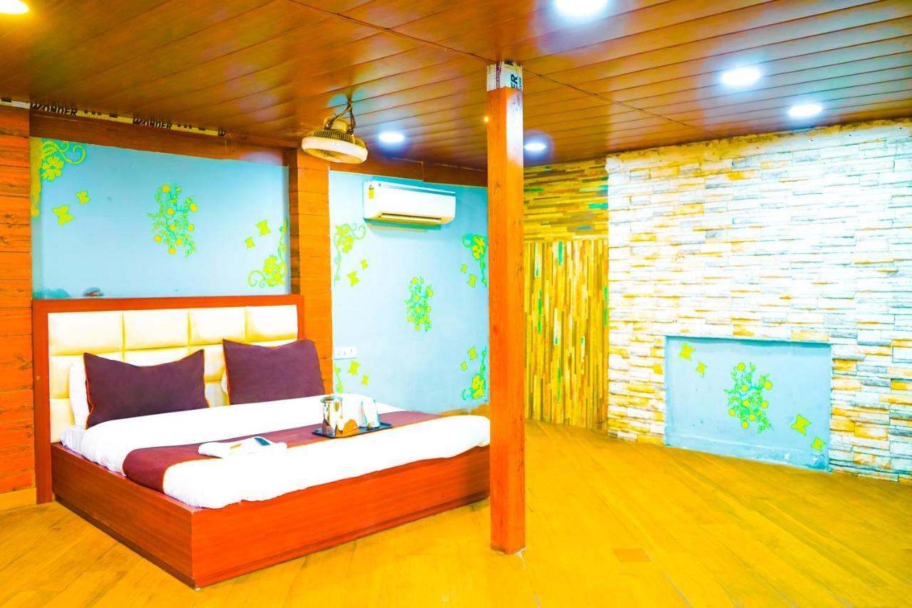 Roomshala 004 Mannat - Shalimar Bagh 3*
